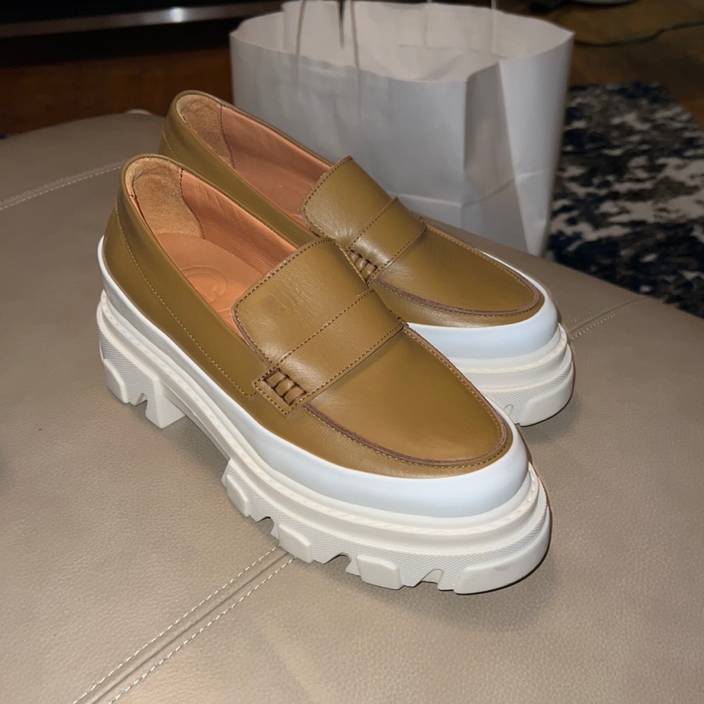 Ganni Women’s Natural Loafer